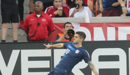 Football PHOTOS: US hold Chile; Brazil win over Czechs