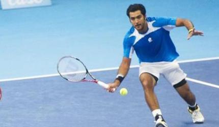 Pak struggling to pick team for Davis Cup against India