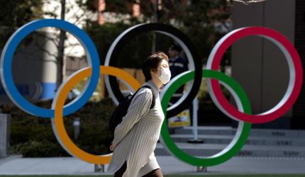 Fans at Olympics will need negative COVID tests?