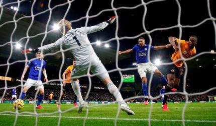 Wolves held at home by Foxes after VAR rules out goal