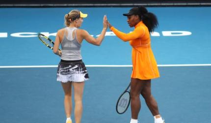 Tennis: Williams-Wozniacki advance in Auckland