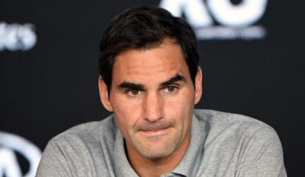 Federer to miss rest of 2020 after second knee surgery