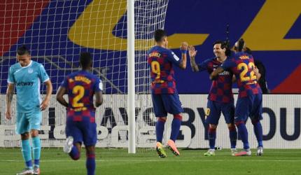 La Liga PICS: Messi scores as Barca stay top