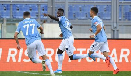 Soccer: Lazio strike late to draw vs Juve 