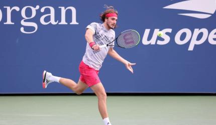 Tsitsipas opens up on his relationship with his towel