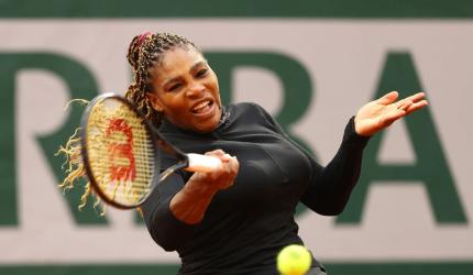 Serena pulls out of French Open with injury