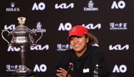 Osaka juggernaut rolls on to second Aus Open crown