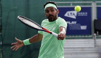 French Open: Sharan-Delbonis lose in doubles 1st round