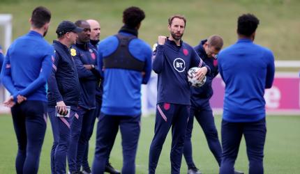 Why some England footballers are not taking COVID jabs