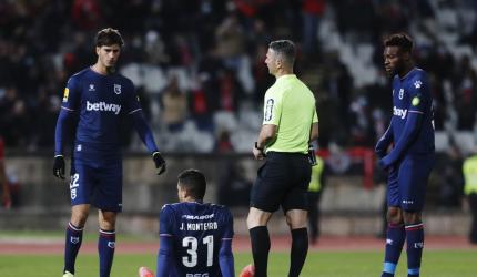 Benfica vs Belenenses match abandoned