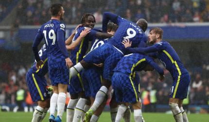 EPL PIX: Chelsea return to winning ways; Man Utd held