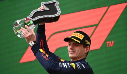 F1: Verstappen wins in Imola; Hamilton 13th