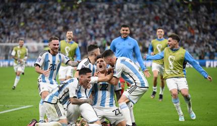 Argentina beat Netherlands on penalties, enter semis