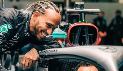 Hamilton calls for 'non-biased' F1 stewards