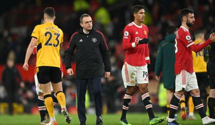 Rashford plays down talk of dressing room rift 