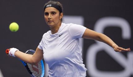 Sania bids adieu to Australian Open!