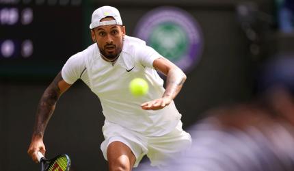 Painful knee hampers Kyrgios bid for Wimbledon glory