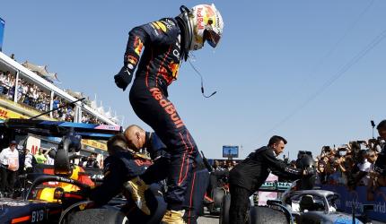 French GP: Verstappen wins after Leclerc crashes out