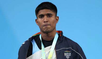 Lifter Sargar to stay back in UK for UCL treatment