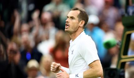 Murray defends 'under-handed' tactics at Wimbledon