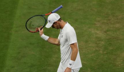 Murray's Wimbledon hopes CRUSHED by Isner 