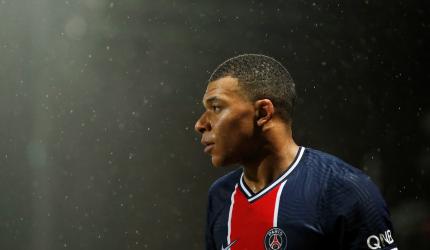 PSG renew terms with Mbappe while Di Maria departs