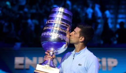 Djokovic cruises past Cilic to capture Tel Aviv title