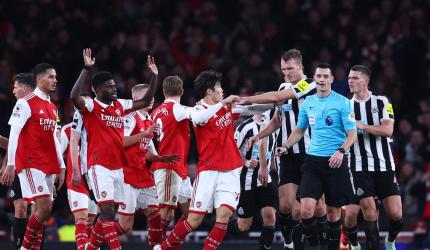 EPL PIX: Leaders Arsenal held, Man United win again