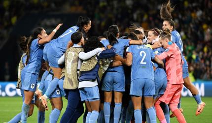 Women's WC PIX: France edge Brazil; Sweden rout Italy