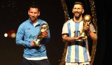 Messi statue to stand next to Maradona, Pele