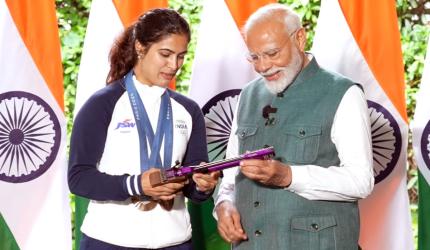 SEE: Manu Bhaker coaches Modi on pistol