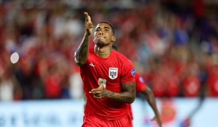 Copa America: Panama, Uruguay in quarter-finals