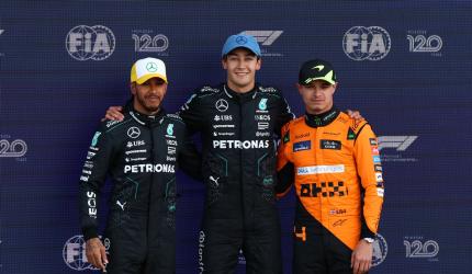 F1: Russell takes pole in British 1-2-3 at Silverstone