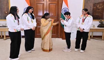 PIX: Prez Murmu hosts medal-winning women boxers