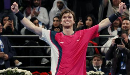 Rublev outlasts Draper to win Qatar Open title