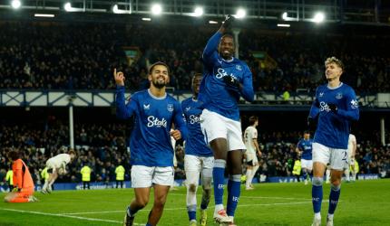 FA Cup: Everton see off Peterborough