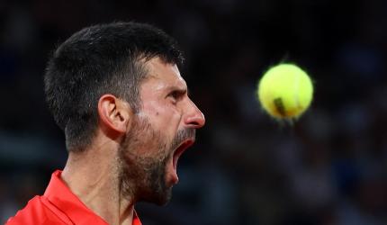 Can Norrie halt history-chasing Djokovic?