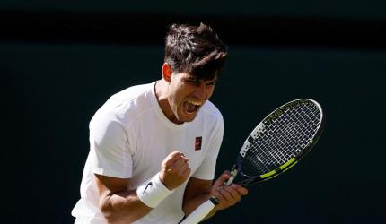 Wimbledon PIX: Alcaraz, Sabalenka survive 