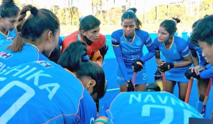 India women hockey team continue losing run in Aus
