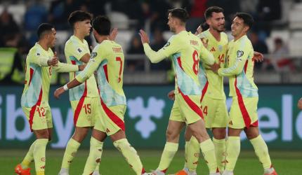 PIX: Spain, Switzerland on brink of World Cup berth