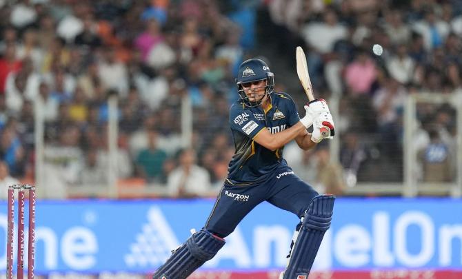 'True batters' outshine sloggers this IPL