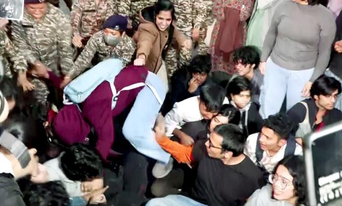 Delhi pollution stir: 22 sent to jail; pro-Hidma slogans raised