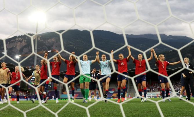 Women's Euros: Norway in quarters; Swiss keep hopes alive