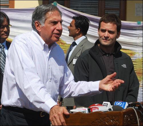 Ratan Tata, Rahul Gandhi during a business meet in Kashmir.