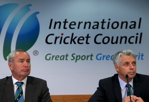 Alan Isaac (L), President of the ICC and David Richardson (R) , Chief Executive of the ICC