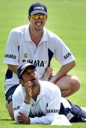 Andrew Leipus attends to Sachin Tendulkar