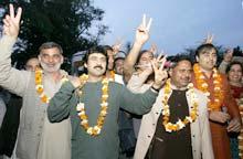 Pakistan fans arrive in Chandigarh