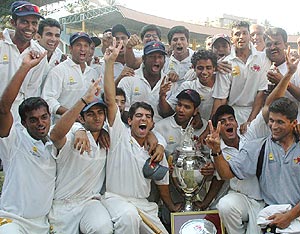 The victorious Mumbai team