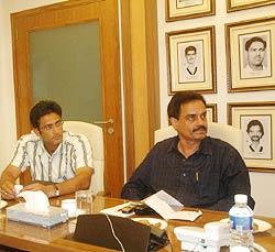 Anil Kumble (left) and Dilip Vengsarkar at the selection committee meeting in Mumbai