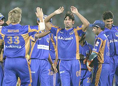 Sohail Tanvir celebrates with his Rajasthan Royals teammates after taking a wicket in IPL 2008
